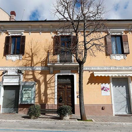 Garibaldi33 Hotel Avezzano Eksteriør billede